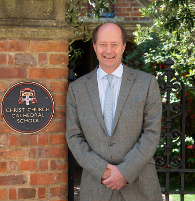 Mr Richard Murray, Headmaster